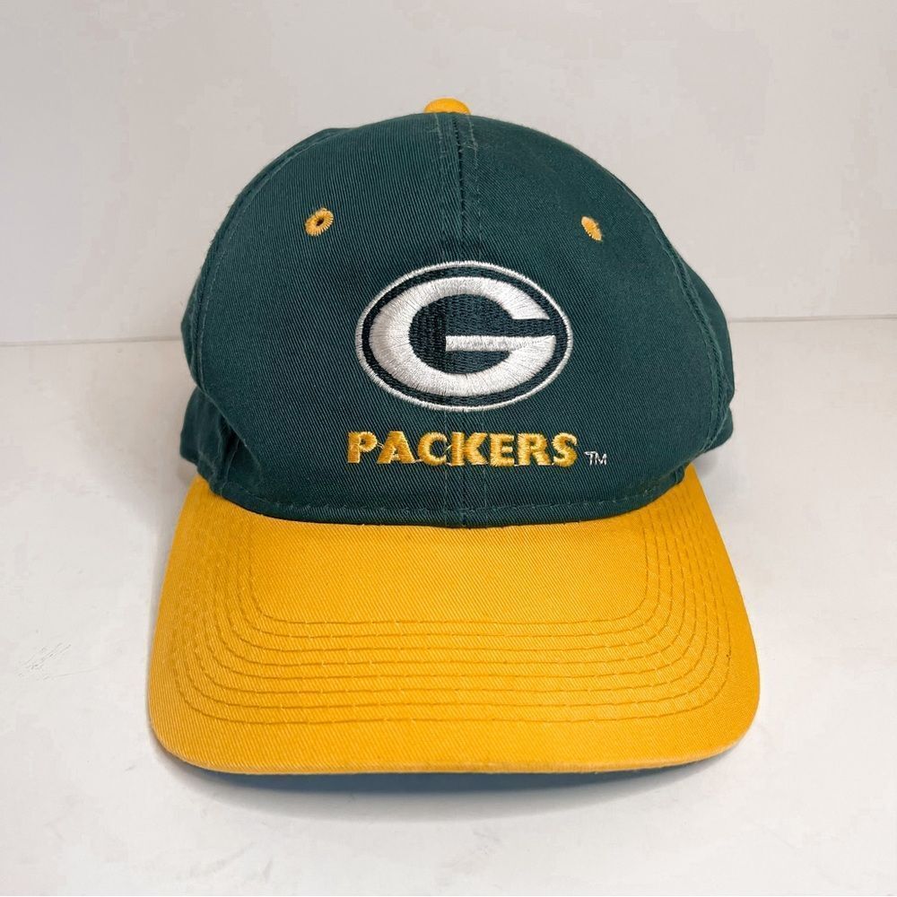 Vintage Embroidered Green Bay Packers Hat